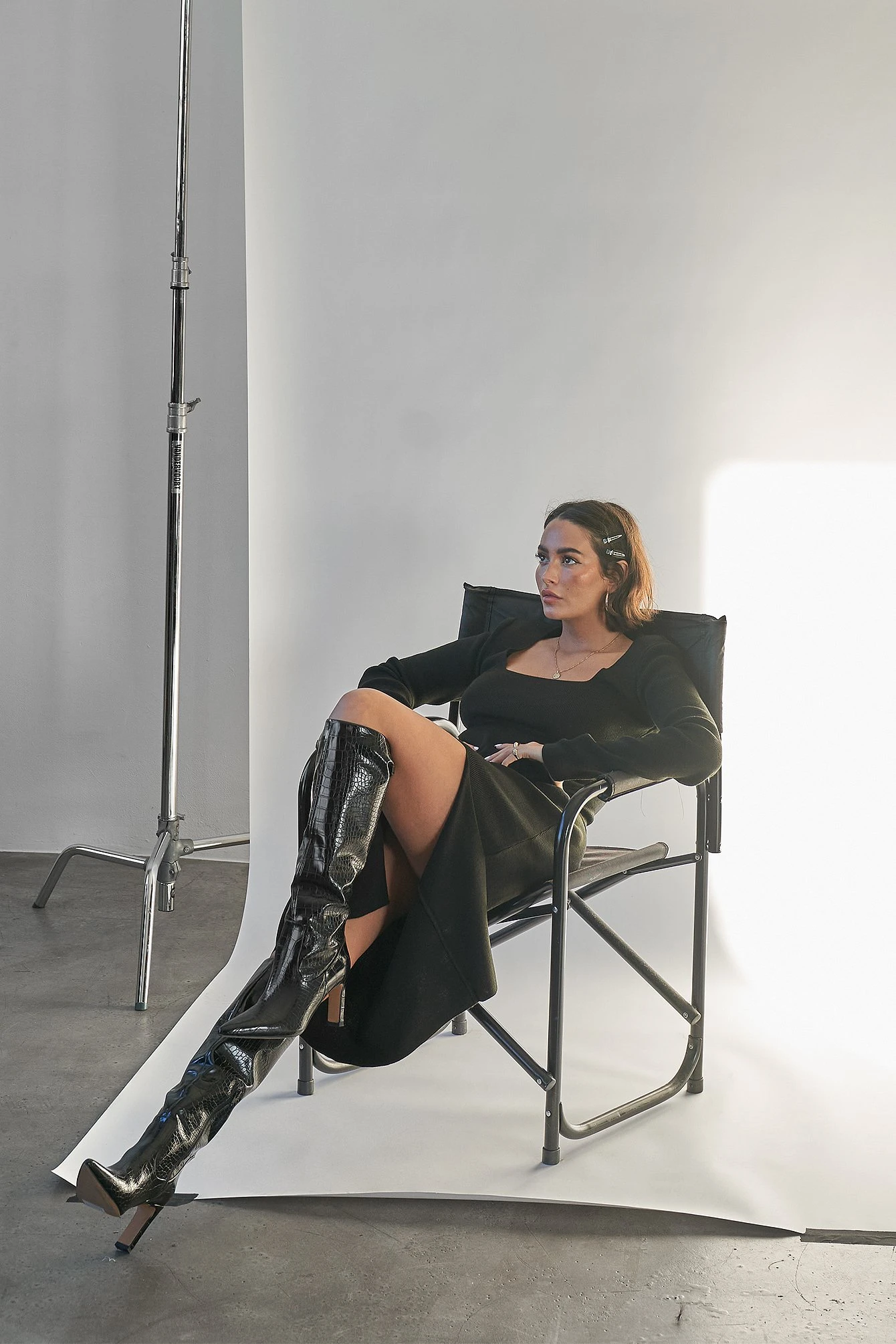 Robe Fendue Avec Décolleté En Cœur 6 Robe Fendue Avec Décolleté En Cœur – Image 6