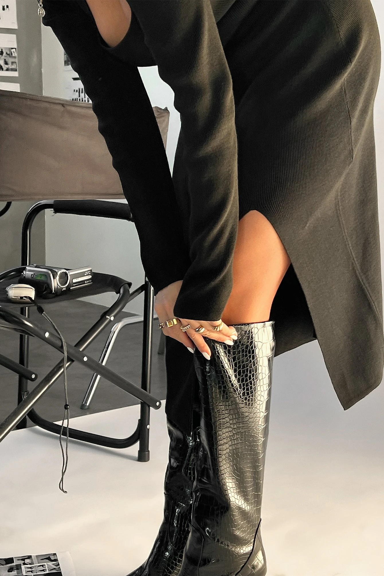 Robe Fendue Avec Décolleté En Cœur 5 Robe Fendue Avec Décolleté En Cœur – Image 5