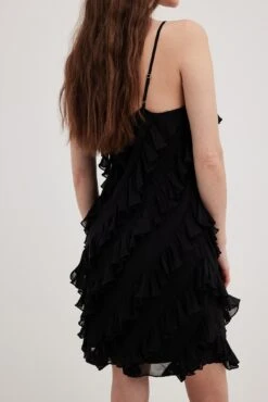 Robe Courte à Volants Sur L'ensemble -Lady Doux Soldes Magasin nakd alll over frillz mini dress 1014 001556 0002 1254 1