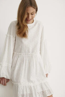 Robe -Lady Doux Soldes Magasin nakd anglaise balloon sleeve frill dress 1014 000872 0001 04g r