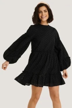 Robe -Lady Doux Soldes Magasin nakd anglaise frill dress 1014 000872 0002 01j