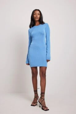 Robe Courte Asymétrique à Dos Ouvert -Lady Doux Soldes Magasin nakd asymmetric open back mini dress 1778 000018 5516 01