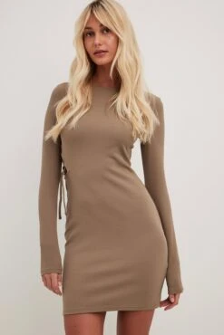 Robe Courte à Laçage Dans Le Dos -Lady Doux Soldes Magasin nakd back detail lacing mini dress 1018 010340 0017 21000 copy