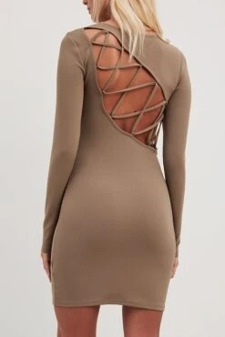 Robe Courte à Laçage Dans Le Dos -Lady Doux Soldes Magasin nakd back detail lacing mini dress 1018 010340 0017 21009 copy 1