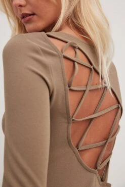 Robe Courte à Laçage Dans Le Dos -Lady Doux Soldes Magasin nakd back detail lacing mini dress 1018 010340 0017 21019