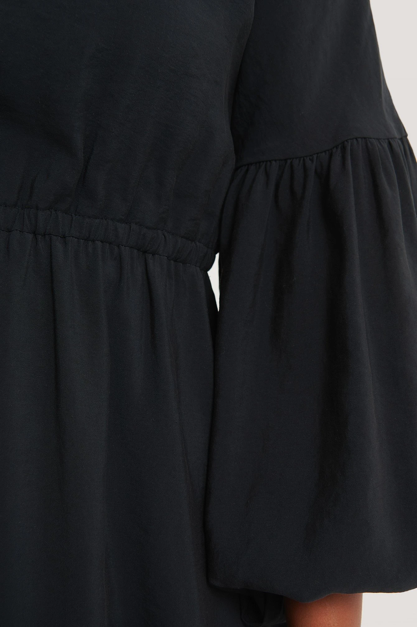 Robe Mini Ballon 5 Robe Mini Ballon – Image 5