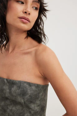 Robe Bandeau Courte En Similicuir Mat -Lady Doux Soldes Magasin nakd bandeau matte pu mini dress 1017 002138 0008 19466