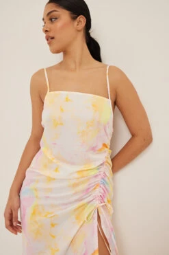 Robe Mi-longue à Imprimé Batik -Lady Doux Soldes Magasin nakd batik print midi dress 1018 009134 205725322r