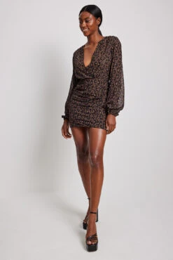 Robe En Mousseline Avec Décolleté En V -Lady Doux Soldes Magasin nakd chiffon vneck dress 1018 009793 5272 553192