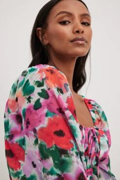 Robe Courte En Mousseline à Cordon De Serrage -Lady Doux Soldes Magasin nakd chiffon drawstring mini dress 1014 001586 8778 0863