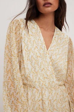 NA-KD Robe Mini à Manches Bouffantes -Lady Doux Soldes Magasin nakd chiffon overlap puff sleeve mini dress 1100 006990 7788 33456