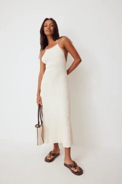 Robe En Maille Côtelée à Dos Croisé -Lady Doux Soldes Magasin nakd cross back rib knitted dress 1770 000007 0342 01c