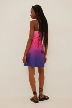 NA-KD Robe Courte En Satin Avec Cristaux -Lady Doux Soldes Magasin nakd crystal detail satin mini dress 1018 009709 8109 5559 1