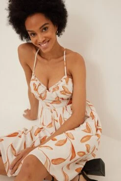 Robe En Lin à Armatures 12 Robe En Lin à Armatures -Lady Doux Soldes Magasin nakd cup detail linen dress 1018 009127 1920 4761 1