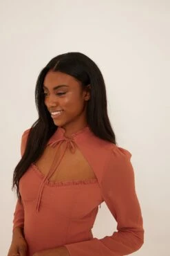 Mini Robe Découpée Recyclée -Lady Doux Soldes Magasin nakd cut out tie mini dress 1017 001393 017934247