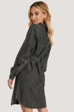 NA-KD Mini Robe Chemise Jean -Lady Doux Soldes Magasin nakd denim shirt belted dress 1100 002662 0008 02k