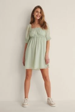 Robe Courte Avec Manche Courte Et Matière Fluide -Lady Doux Soldes Magasin nakd dobby mini dress 1100 004542 0010 03c