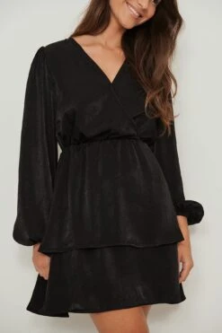 Robe Col En V -Lady Doux Soldes Magasin nakd drapey v neck dress 1017 000999 0002 03a 1