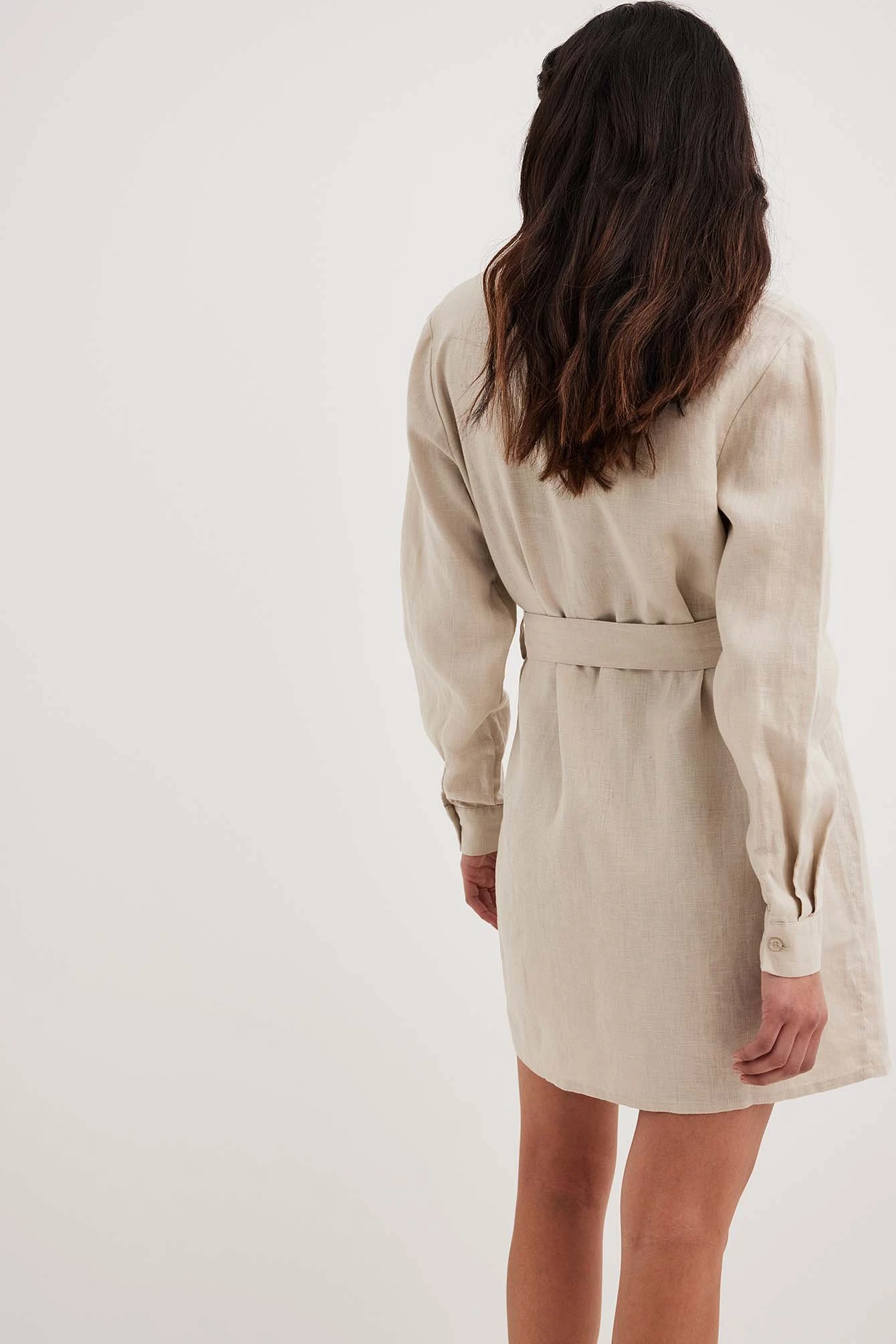 NA-KD Robe Mini En Lin à Cordon De Serrage 3 NA-KD Robe Mini En Lin à Cordon De Serrage – Image 3