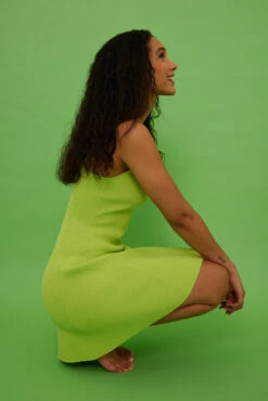 Robe Courte En Maille -Lady Doux Soldes Magasin nakd fine knitted golde buckle dress 1018 009269 0819 0163