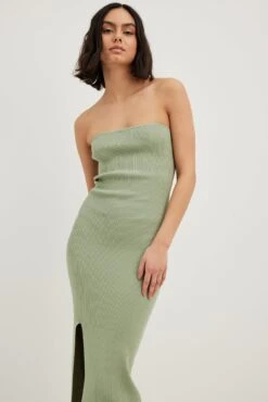 Robe Tube En Maille Fine à Fente Haute 15 Robe Tube En Maille Fine à Fente Haute -Lady Doux Soldes Magasin nakd fine knitted high slit tube dress 1018 009952 8909 1789