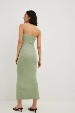 Robe Tube En Maille Fine à Fente Haute 14 Robe Tube En Maille Fine à Fente Haute -Lady Doux Soldes Magasin nakd fine knitted high slit tube dress 1018 009952 8909 1819