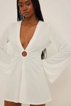 Robe Courte à Manches Longues Avec Anneau -Lady Doux Soldes Magasin nakd flowy ring detailed dress 1692 000082 0260 7593