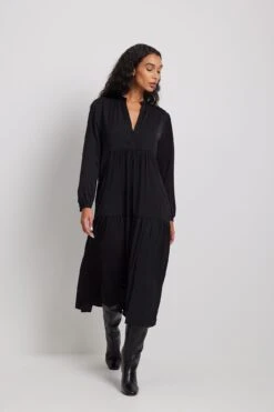 NA-KD Robe Midi Fluide -Lady Doux Soldes Magasin nakd flowy v neck midi dress 1100 006819 0002 24208