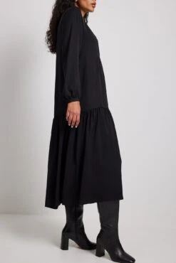 NA-KD Robe Midi Fluide -Lady Doux Soldes Magasin nakd flowy v neck midi dress 1100 006819 0002 24234