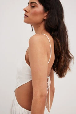 Robe Longue Fluide à Détail Sur Le Devant 24 Robe Longue Fluide à Détail Sur Le Devant -Lady Doux Soldes Magasin nakd front detail flowy maxi dress 1804 000018 0001 11027