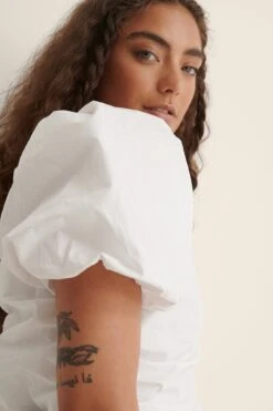 Robe Mini à Fronces Biologique -Lady Doux Soldes Magasin nakd gathered mini cotton dress 1018 007311 0001 05g