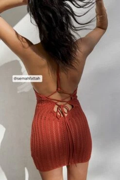 NA-KD Mini Robe Dos Ouvert -Lady Doux Soldes Magasin nakd halterneck open back lace detail mini dress 1100 006224 0261 03