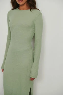 NA-KD Robe à Fente à Col Haut -Lady Doux Soldes Magasin nakd high 0neck slit dress 1100 004281 0052 04g 1