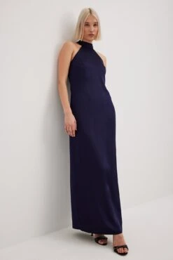 Robe Longue En Satin à Col Montant -Lady Doux Soldes Magasin nakd high neck maxi satin dress 1017 002237 0018 0635 1