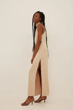 Maxi Robe Col Haut -Lady Doux Soldes Magasin nakd high neck maxi satin dress 1018 009414 0668 4061