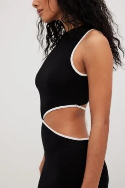 Robe Longue En Maille à Découpe 9 Robe Longue En Maille à Découpe -Lady Doux Soldes Magasin nakd knitted cut out maxi dress 1795 000017 0002 23213