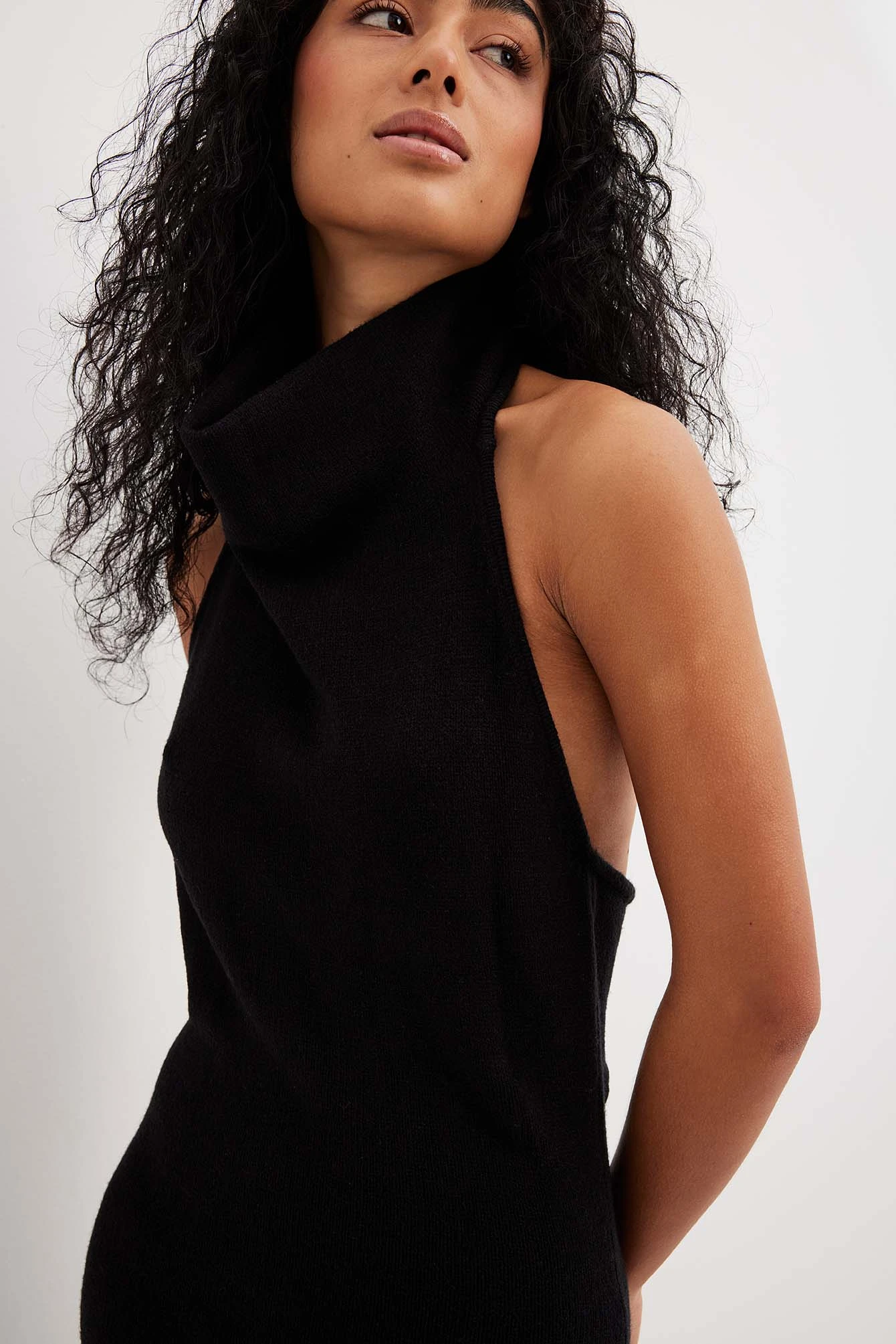 Robe Longue En Maille à Dos Nu 4 Robe Longue En Maille à Dos Nu – Image 4