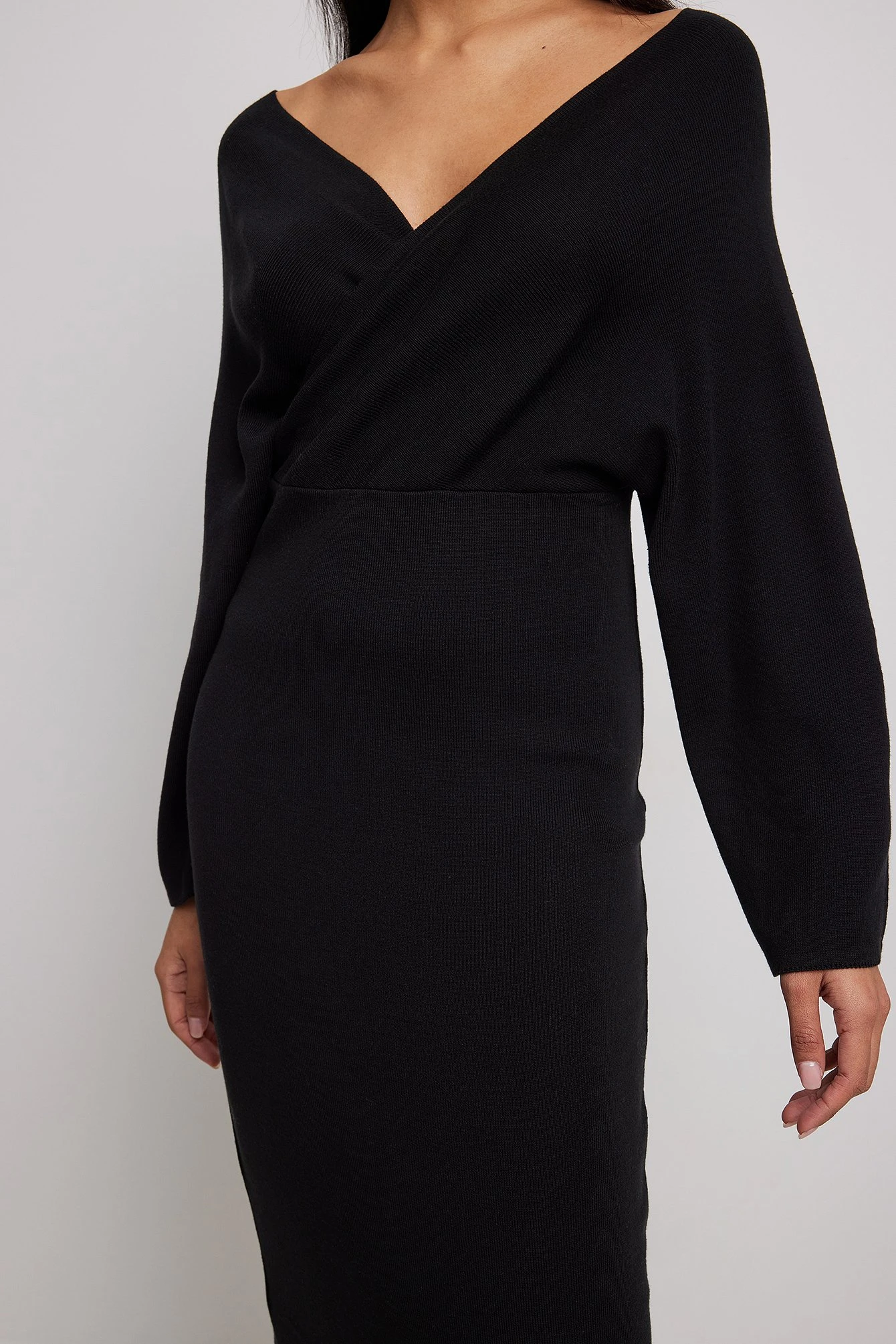 NA-KD Robe Portefeuille Mi-longue En Maille 8 NA-KD Robe Portefeuille Mi-longue En Maille – Image 8