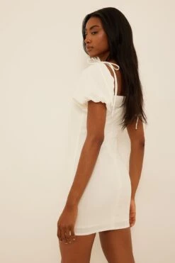 Robe Mini Lacée Sur Le Devant -Lady Doux Soldes Magasin nakd linen lacing front balloon sleeve mini dress 1014 001405 03420945