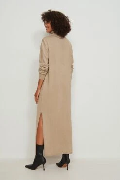 NA-KD Robe Longue Fendue En Tricot à Col Montant -Lady Doux Soldes Magasin nakd long high neck knitted slit 1100 005371 0005 02d 1