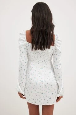 Robe Mini à Fronces à Manches Longues -Lady Doux Soldes Magasin nakd long sleeve gathered mini dress 1736 000609 9668 37432 1