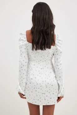 Robe Mini à Fronces à Manches Longues -Lady Doux Soldes Magasin nakd long sleeve gathered mini dress 1736 000609 9668 37432