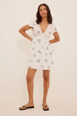 Robe Mini à Taille Marquée -Lady Doux Soldes Magasin nakd marked waist mini dress 1014 001413 8322 2005