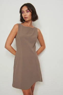 Robe Mini Asymétrique