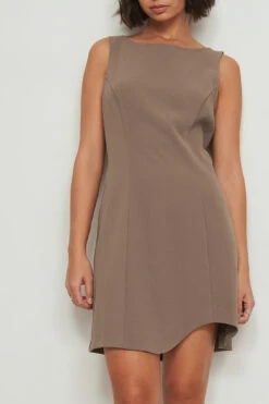 Robe Mini Asymétrique -Lady Doux Soldes Magasin nakd mini asymmetric dress 1017 001105 0119 04g