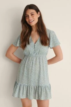 NA-KD Robe Mini Boutonnée À Motifs -Lady Doux Soldes Magasin nakd mini printed buttoned dress 1100 004550 0003 02j 1