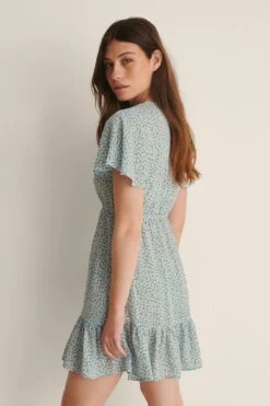 NA-KD Robe Mini Boutonnée À Motifs -Lady Doux Soldes Magasin nakd mini printed buttoned dress 1100 004550 0003 03k 1