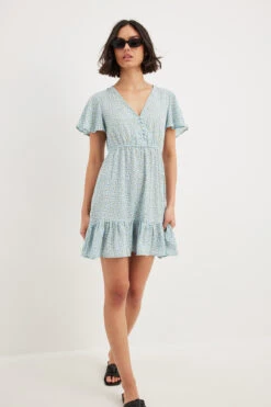 NA-KD Robe Mini Boutonnée à Motifs -Lady Doux Soldes Magasin nakd mini printed buttoned dress 1100 006140 0003 28907