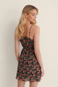 NA-KD Robe à Structure -Lady Doux Soldes Magasin nakd mini structred dress 1100 004438 5189 02k