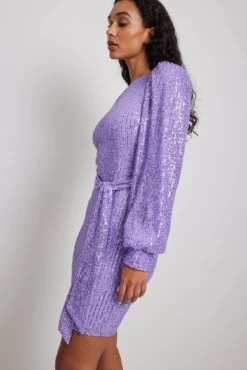 Robe Courte Asymétrique à Sequins 8 Robe Courte Asymétrique à Sequins -Lady Doux Soldes Magasin nakd one shoulder belted sequin dress 1017 002011 0208 24173